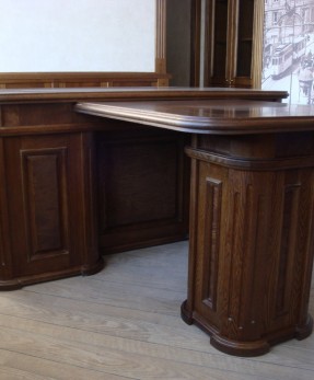 Мебель деревянная в кабинет руководителя