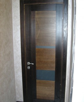Современные двери массив со шпоном
